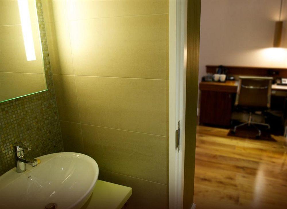 Отель The Belgrave 4*